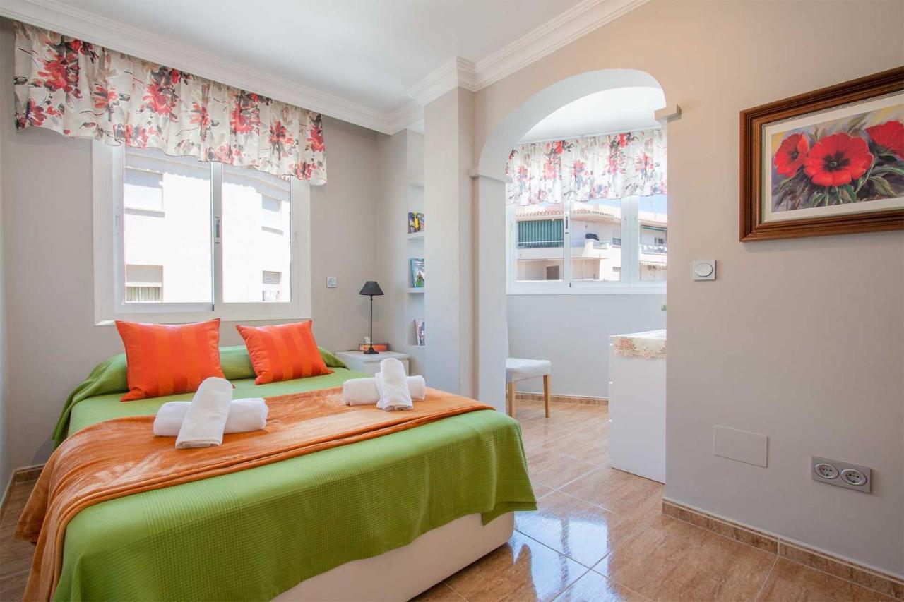 Apto Cerca De La Playa Torrecilla En Nerja, En Almirante Carranza 17 Apartman Kültér fotó